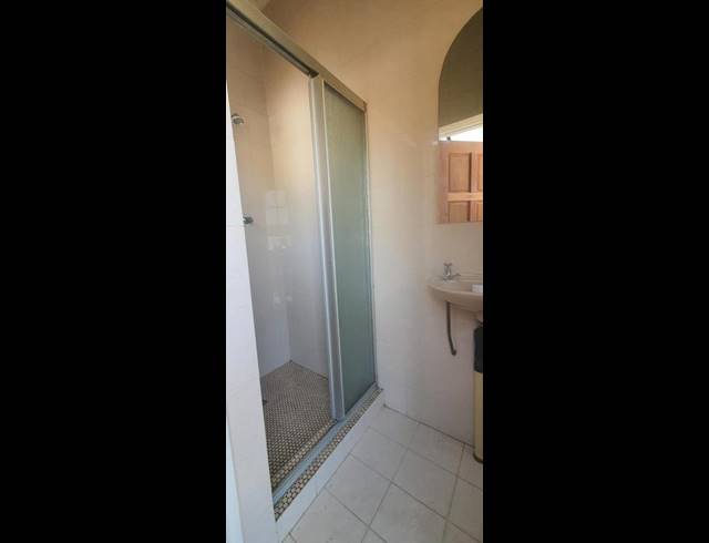 3 BEDROOM HOUSE FOR SALE IN LENNOXTON